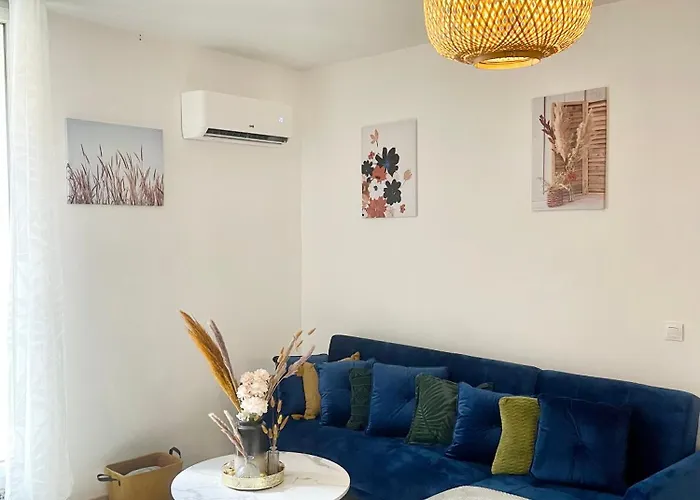 L'evasion Mediterraneenne -gare Διαμέρισμα *