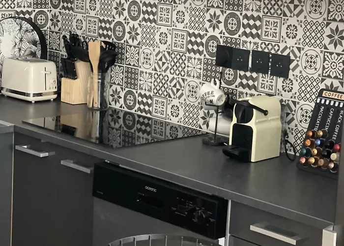 L'evasion Mediterraneenne -gare *