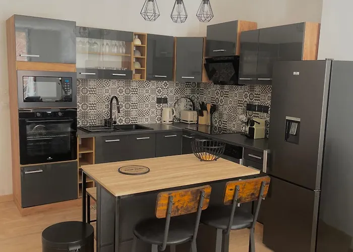 L'evasion Mediterraneenne -gare Perpignan